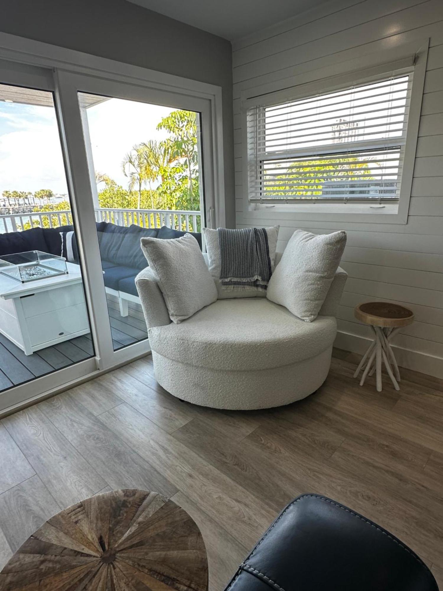 Aparthotel Chadwick Cove Marina Englewood Exterior foto